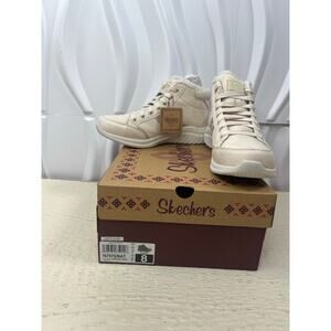 Skechers Everyday Crush Natural High Top Sneakers Women’s Size 8 NEW with BOX!!!